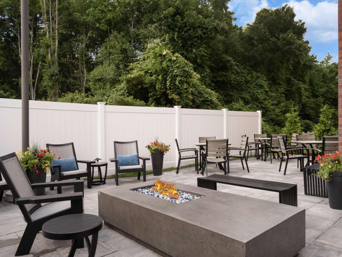 Hampton Inn Raynham-Taunton Exteriér fotografie